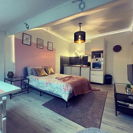 La Garde Studio Atypique Le Rocher, Climatisation, Belle Decoration Dış mekan fotoğraf